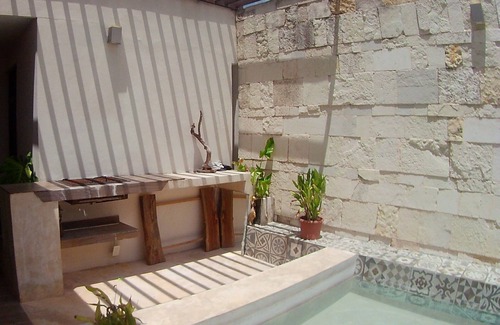 Merida Municipality House | Cozy 4-Sleeper Getaway w/Pool & Laundry - Prime Mérida Mexico Stay!🌴