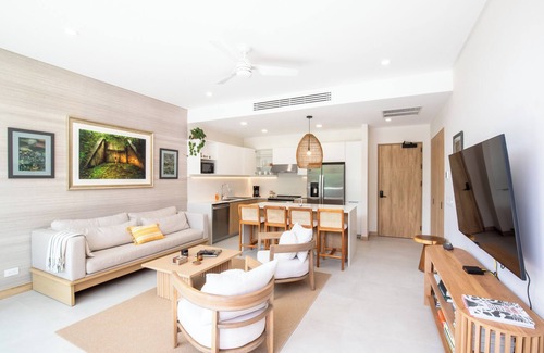 Barco Quebrado Condo | Cozy Apartment in a Gated Community with access to CoWorking Space