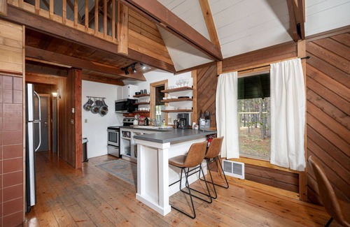 Oregon Water Wonderland Cabin | Charming A-Frame Cabin Steps from the Deschutes River