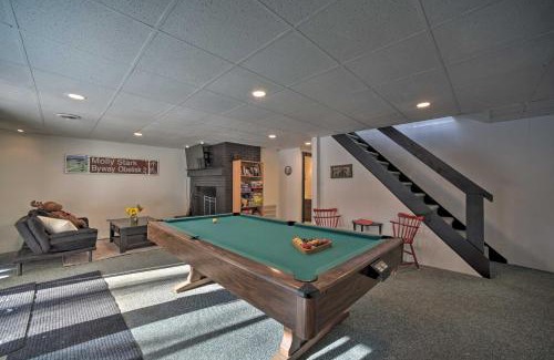 Wilmington House | Inviting A-Frame Cabin with Pool Table near Mt Snow