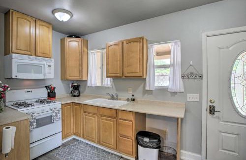 Atascadero House | Charming Retreat with Patio, Just 16 Mi from San Luis Obispo