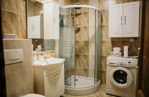 Novo Sarajevo Apartment | Comfortable Stay in Sarajevo with Breakfast & Pet-Friendly Options