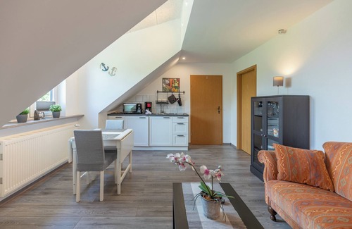 Hattstedt Apartment | Cozy accommodation in rural Hattstedt with terrace, garden and WLAN