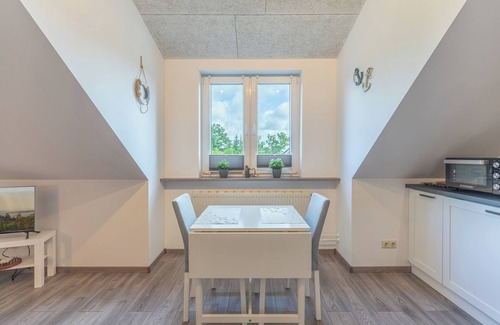 Hattstedt Apartment | Cozy accommodation in rural Hattstedt with terrace, garden and WLAN