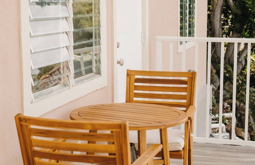 Estate Enighed Cottage | Inviting Stays with Ocean Views and Spa Amenities