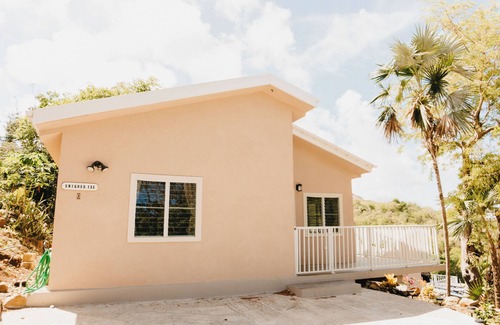 Estate Enighed Cottage | Inviting Stays with Ocean Views and Spa Amenities