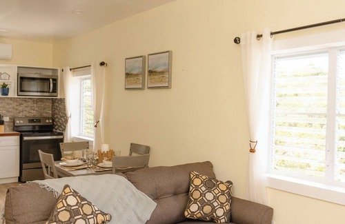 Estate Enighed Cottage | Perfect Stay: Cozy Accommodations with Ocean View Amenities