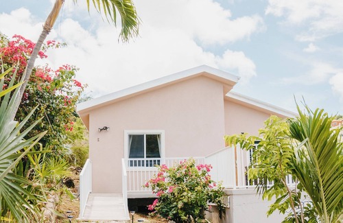 Estate Enighed Cottage | Perfect Stay: Cozy Accommodations with Ocean View Amenities