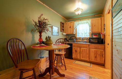 Jay Cabin | Charming Adirondack Ski Cabin with Oceanfront Views