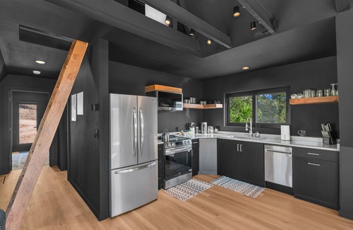 Glendale Cabin | Inviting A-frame Cabin Retreat Near Zion with Spa & Hot Tub