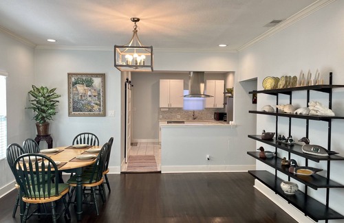 Highland Park House | Charming House Near Downtown with Kitchen and Family Amenities
