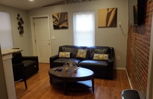 Downtown Baltimore Apartment | Comfortable Stay Near M&T Stadium and Camden Yards