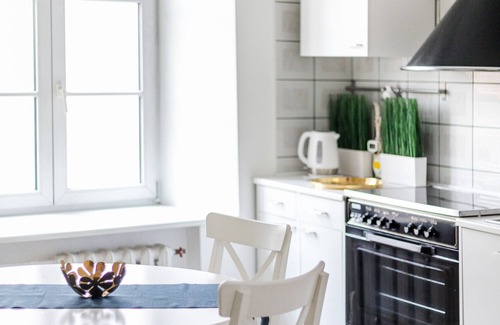 Old Town Apartment | Bright Sv. Ignoto Apartment with Kitchen & Breakfast Included