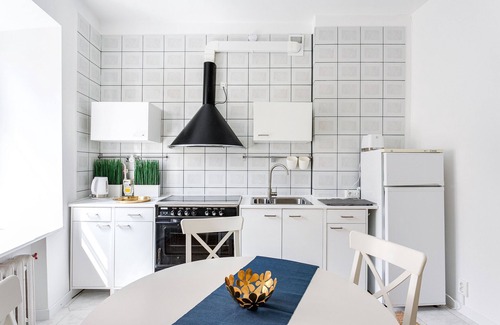 Old Town Apartment | Bright Sv. Ignoto Apartment with Kitchen & Breakfast Included