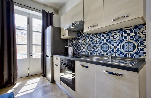 Valletta Apartment | Welcoming Valletta 1-Bed Apartment with Ocean View Amenities