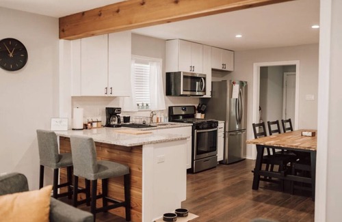 San Antonio House | Inviting Home with Hot Tub - Steps from Downtown SA!