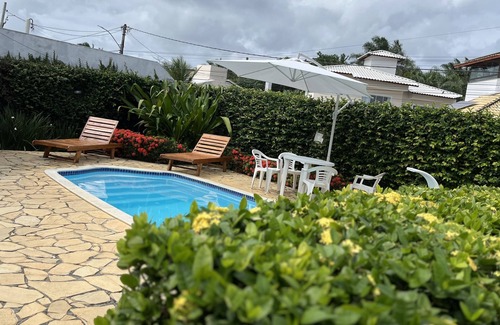 Barra do Jacuipe House | Charming House with Pool and Gardens by the Ocean