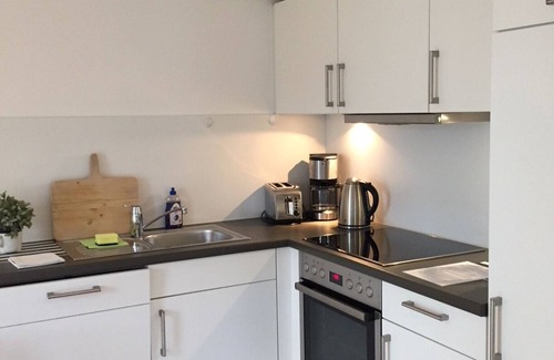 Zentrum Apartment | Welcoming 30sqm Apartments with Ocean Views in Husum