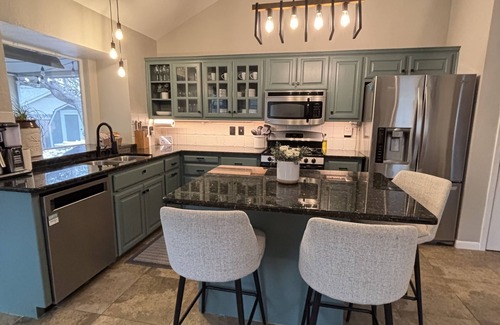 Georgetown House | Inviting Three Bedroom Retreat with Hot Tub & Spa Amenities