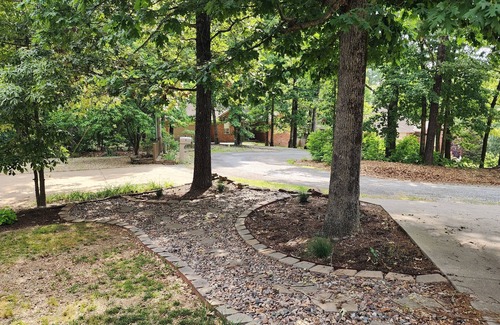 Bella Vista House | Quiet Retreat with Pool, Hot Tub & Screened Porch Awaits!