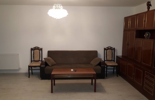 Tbilisi Apartment | Inviting Apartment with Kitchen in the Heart of Tbilisi