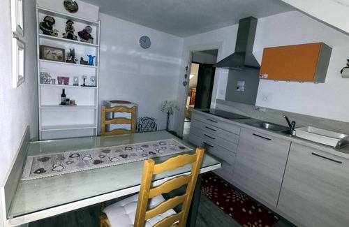 Saint Joseph/Mittelharth Apartment | Cozy Apartment with Pool and Lake View in Colmar