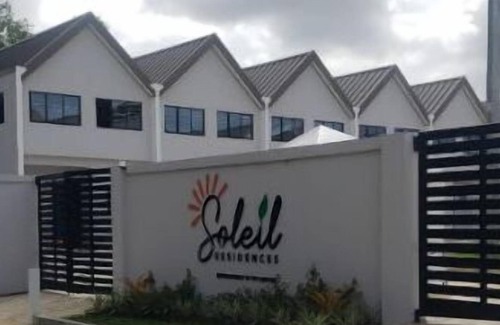 Arouca House | Cozy and convenient location. great for business and family stay..