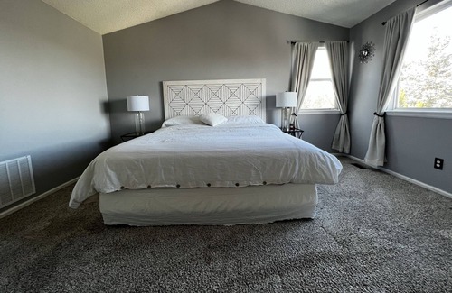 Broomfield House | Inviting Broomfield Home: Pet-Friendly & Family-Oriented Stay