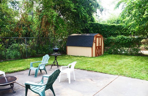 Mexicantown - Southwest Detroit House | Charming Home Near Downtown D - Family Friendly Retreat