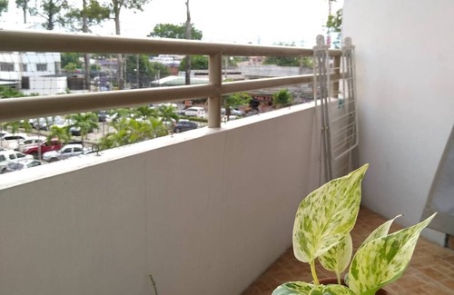 Wat Ket Condo | Charming Apartment with Pool and Kitchen in Chiang Mai