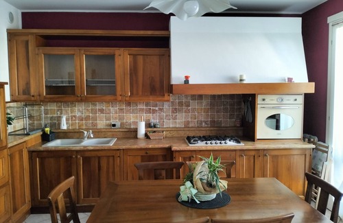 Povolaro Apartment | Tranquil Family Retreat with Spa, Pool & Pet-Friendly Policies