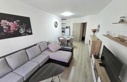 Vitosha District Apartment | Functional Business One-Bedroom Apartment for Your Stay