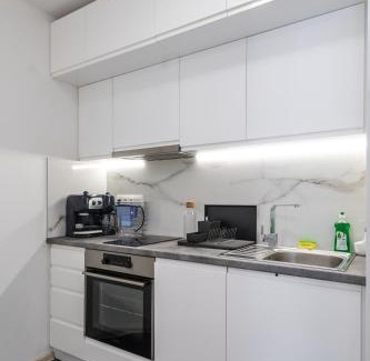 Vitosha District Apartment | Functional Business One-Bedroom Apartment for Your Stay