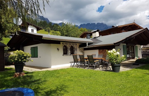 Ellmau Ski Chalet | Charming Detached Chalet for 2-8 with Pool Access