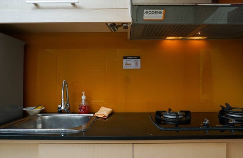 Kemang Apartment | Inviting 2BR at Marbella Kemang with Pool and Kitchen