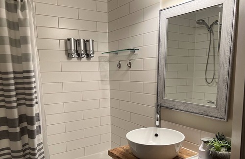 Nordic Estates House | Cozy and modern 1 bedroom in Creekside
