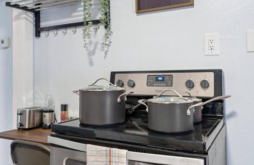 Cedar Crest Apartment | Modern 1BR Apartment - Ideal for Families and Pets