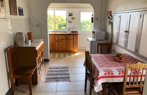 Cedros House | Tranquil Retreat with Scenic Views and Family-Friendly Amenities