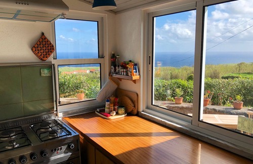 Cedros House | Tranquil Retreat with Scenic Views and Family-Friendly Amenities