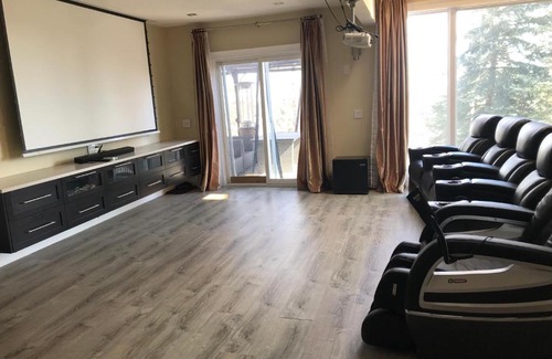 Signal Hill House | Tranquil Room with Private Bath - Guest Rated 8/10