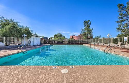 Eleven Mile Corner Apartment | Relaxing Eloy Apartment with Pool Access and Ocean Views