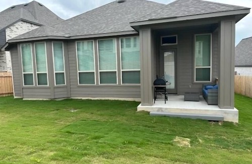 San Antonio House | Idyllic Retreat with Spa, Breakfast & Perfect 10/10 Rating