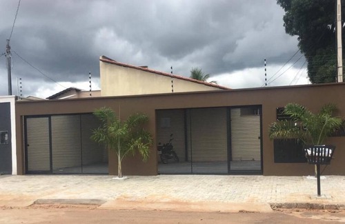 Plano Diretor Sul House | Safe and Cozy Retreat: Family-Friendly with Breakfast