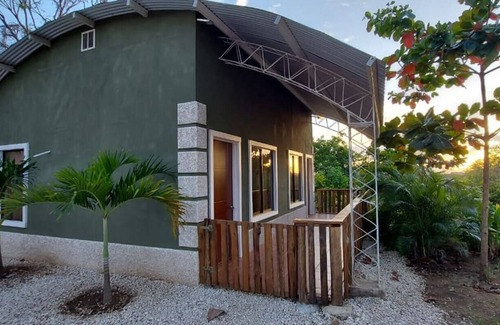 Canton Abangares Villa | Relaxing Villa Near Gulf of Nicoya with Oceanfront Views