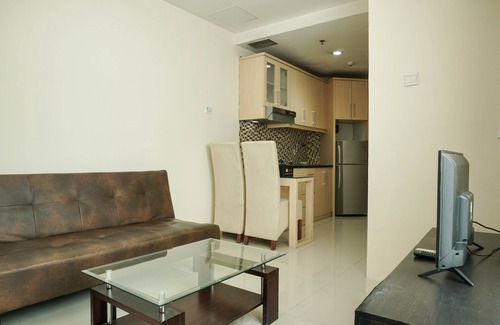 Chinatown Apartment | Inviting 1BR Green Central City Apartment with Pool Access