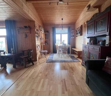 Lyngen House | Pet-Friendly Cabin with High Guest Rating of 9.3/10