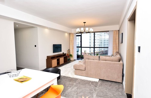 Syokimau House | Family-Friendly Apartment with Views of Nairobi National Park