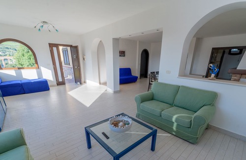 Torchiara Villa | Charming Villa Steps from Agropoli Waterfront with Hot Tub