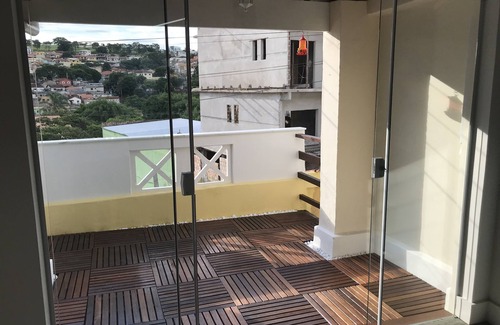 Sao Lourenco House | Stylish Pet-Friendly House with Spa & Hot Tub Retreat