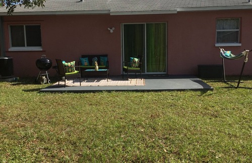 North Port House | Stylish House with Wooded Views and Pool in North Port, FL